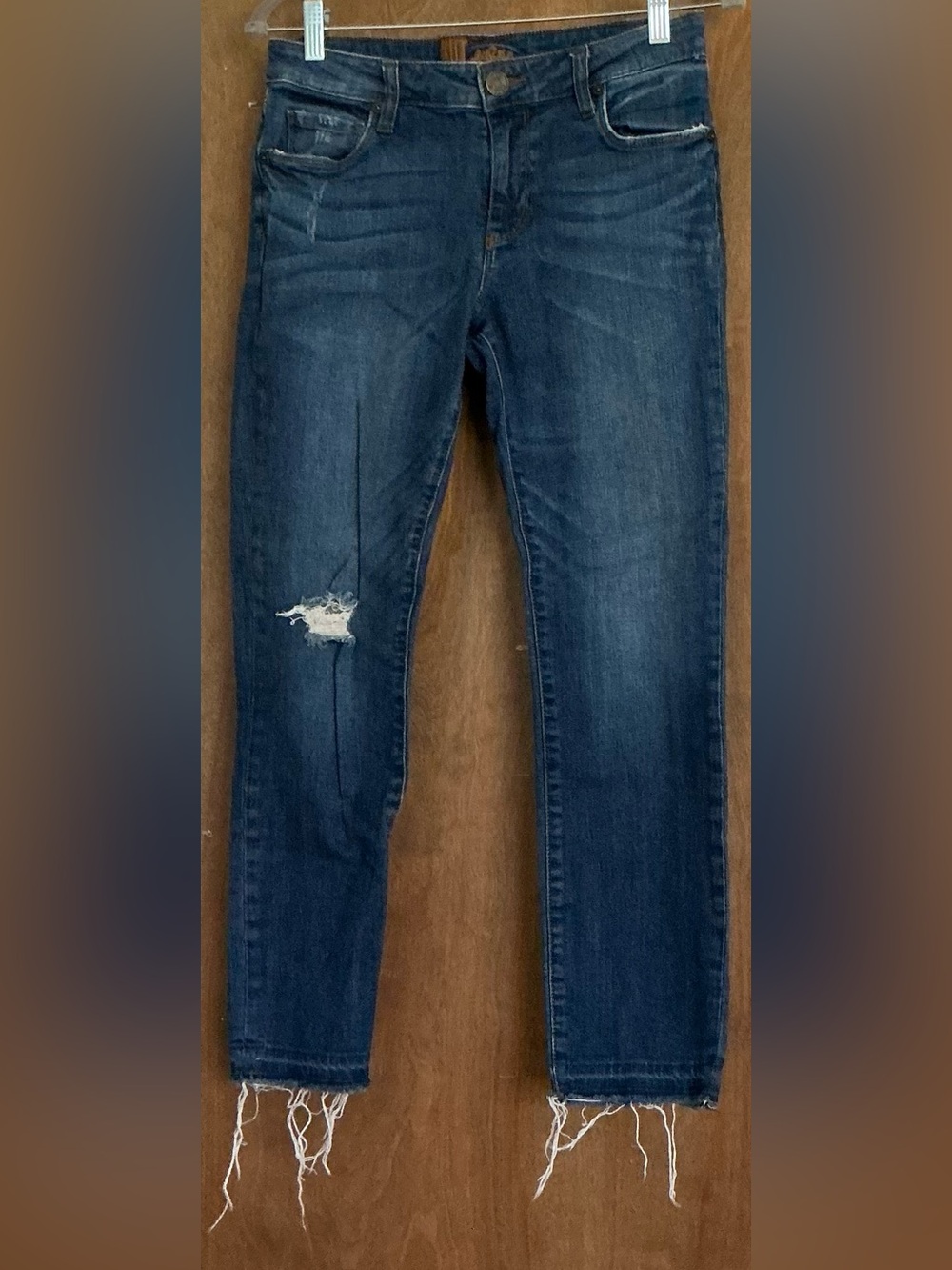 KUT From The Kloth "Farrah Baby" Bootcut Mid-Rise Denim Jeans Sz 4 Ripped Knee